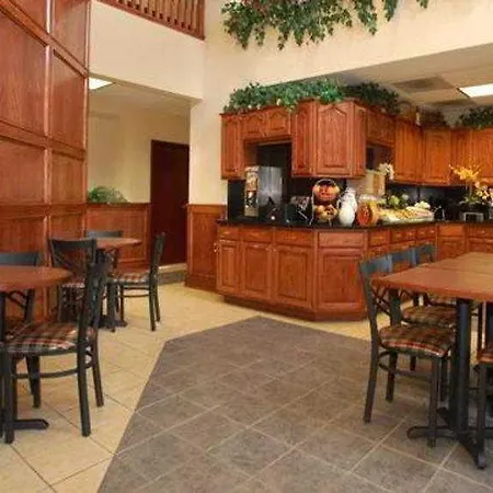 Holiday Inn Express & Suites Indianapolis - East By Ihg 
