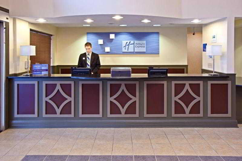 Hotel Express & - East By Ihg Indianapolis