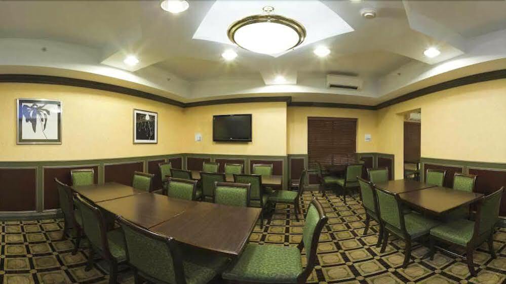Hotel Express & - East By Ihg
