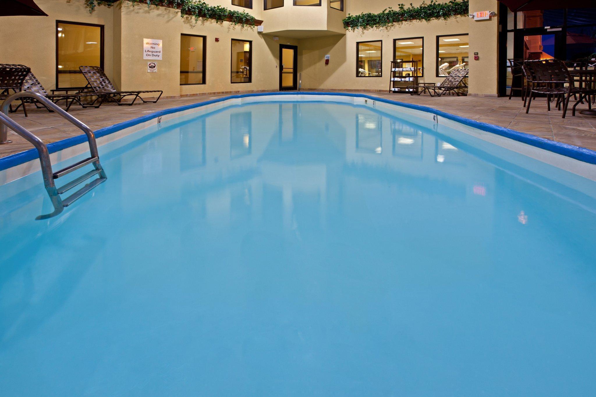 Hotel Express & - East By Ihg 3*