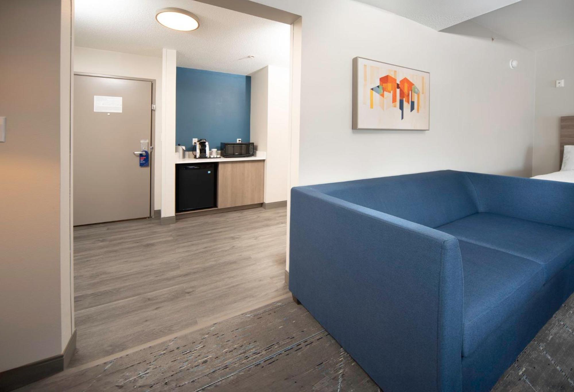 Hotel Express & - East By Ihg