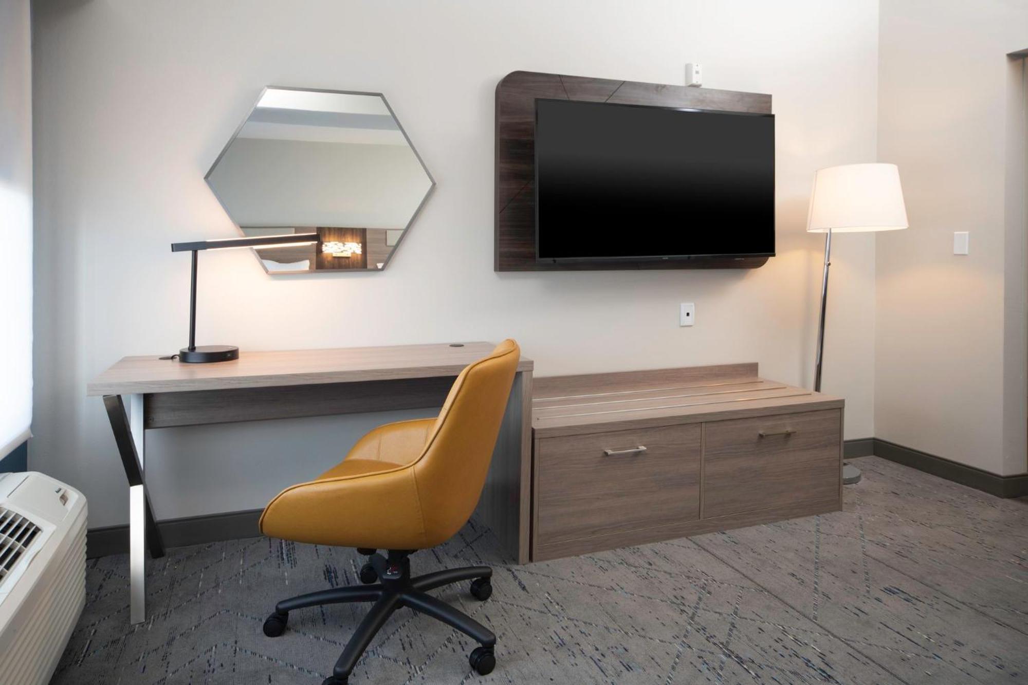 Express & - East By Ihg