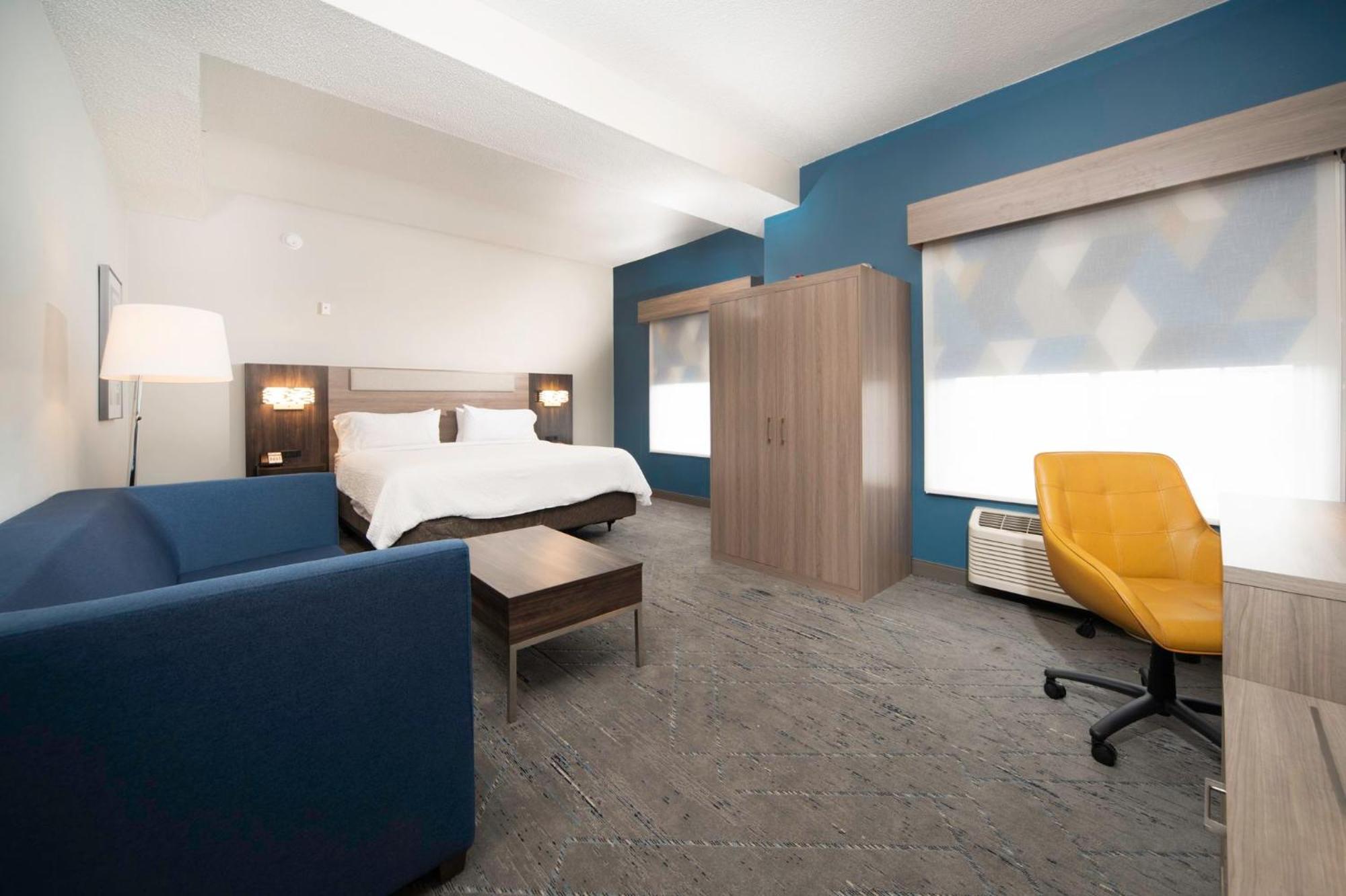 Hotel Express & - East By Ihg Indianapolis