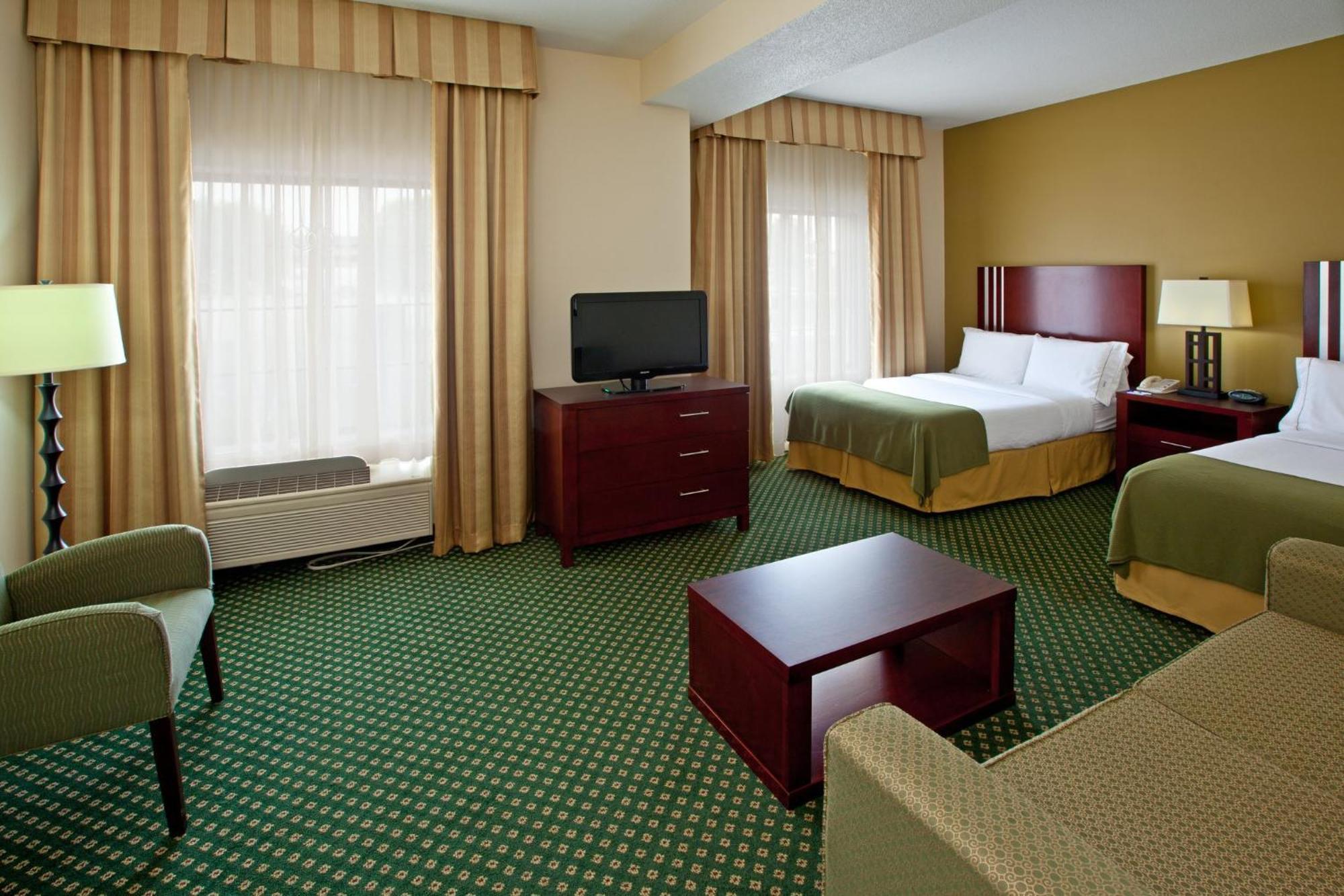 Hotel Express & - East By Ihg Indianápolis