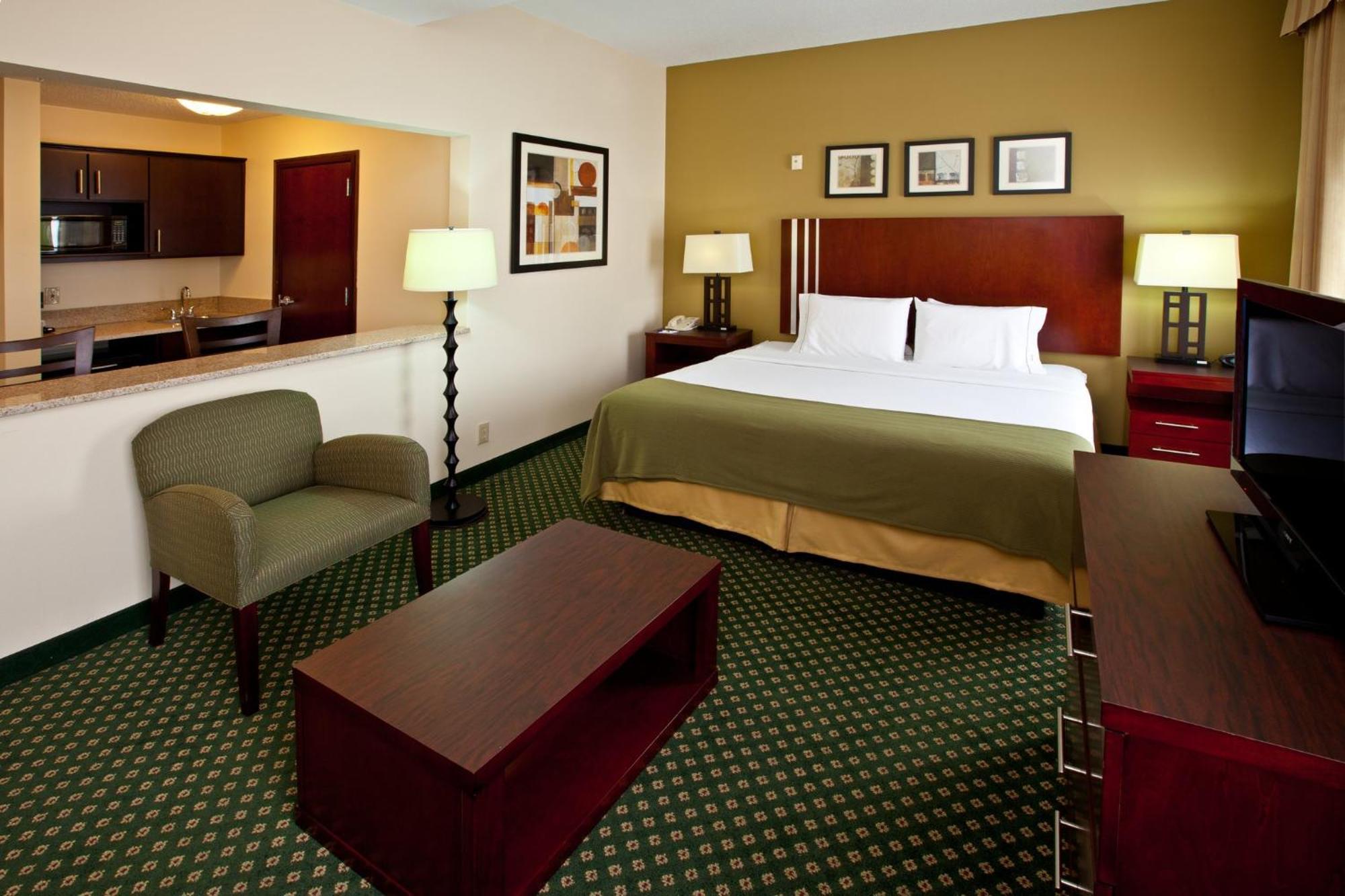 Express & - East By Ihg Hotel 3*