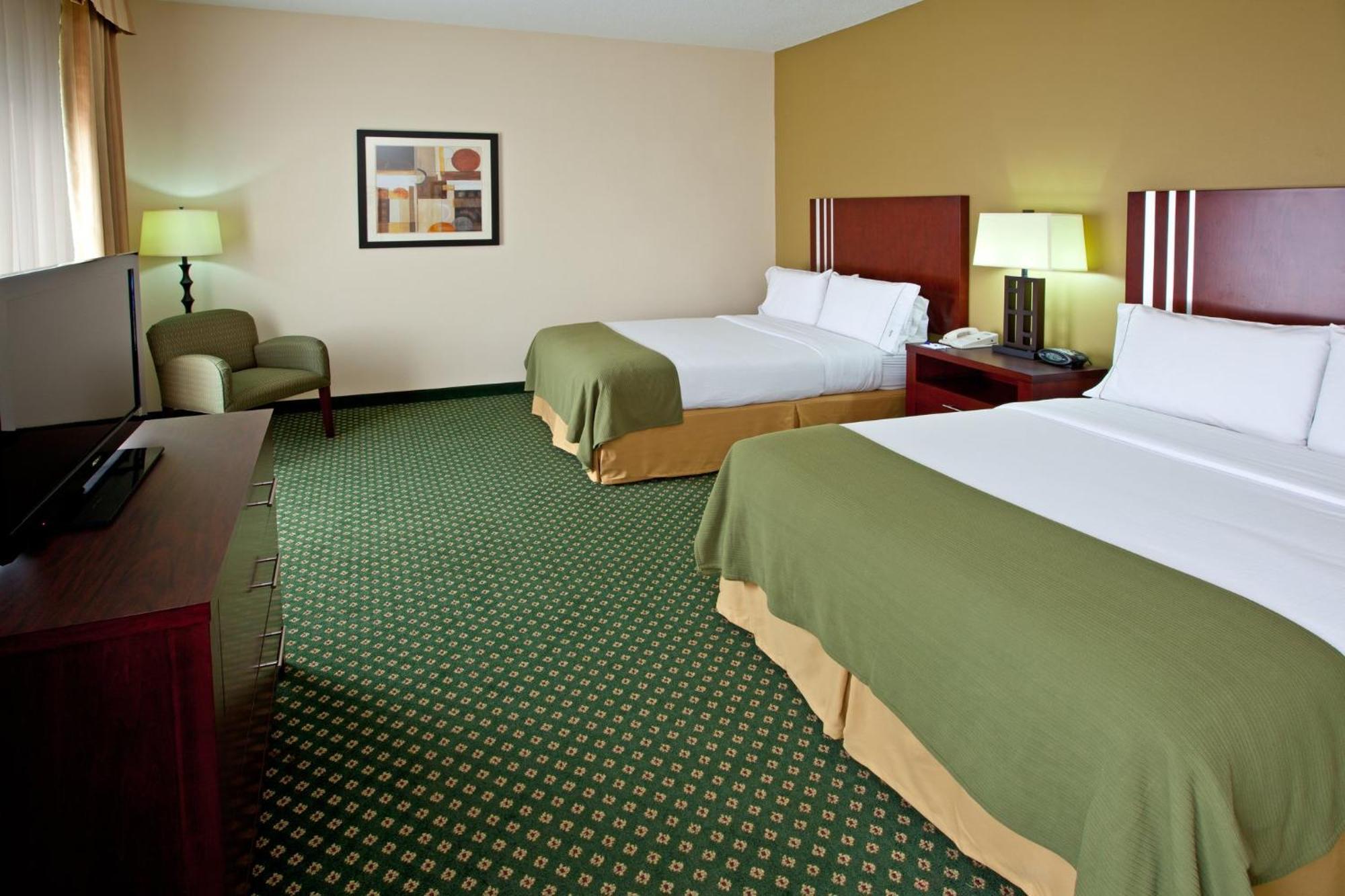 Express & - East By Ihg Hotel Indianápolis