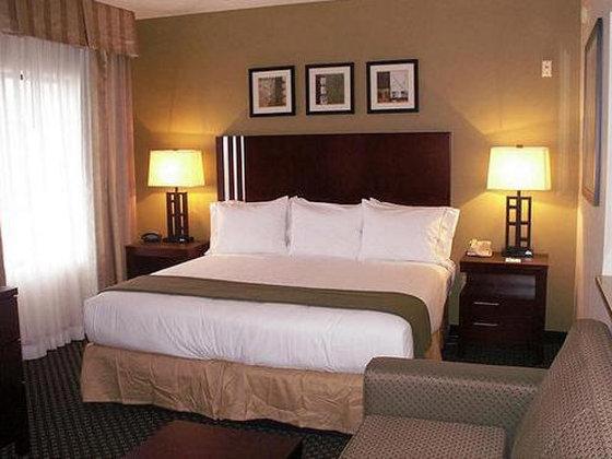 Hotel Express & - East By Ihg