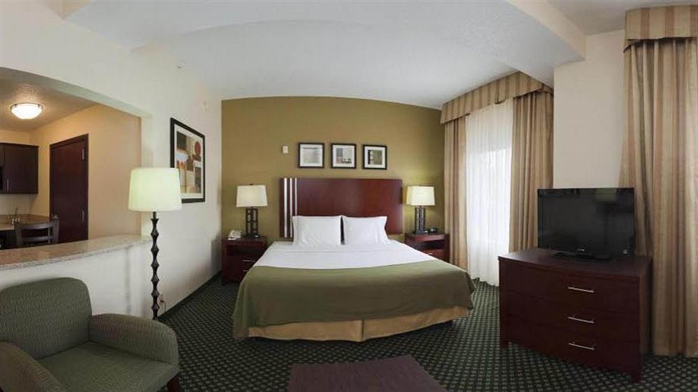 Express & - East By Ihg Hotel