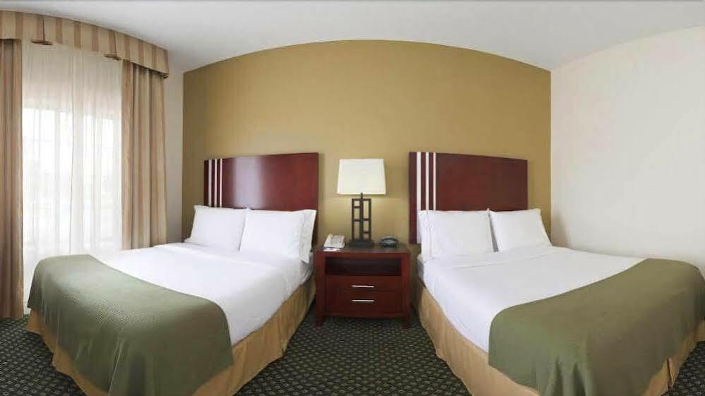 Hotel Express & - East By Ihg
