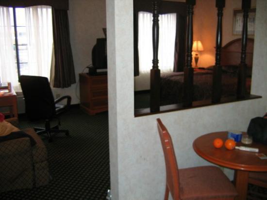 Express & - East By Ihg Hotel