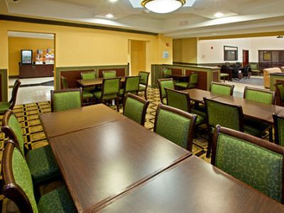 Express & - East By Ihg Hotel 3*